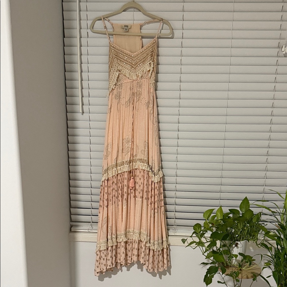 Chic Peach Lace Maxi Dress